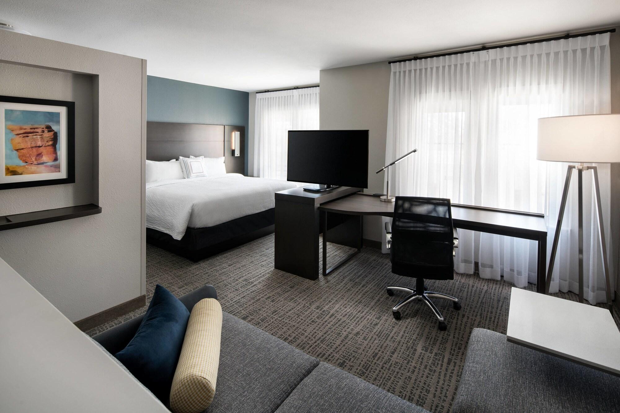 Residence Inn By Marriott Toronto Mississauga West מראה חיצוני תמונה