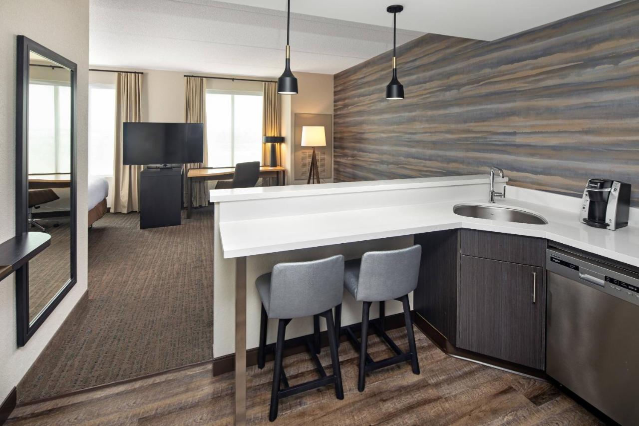 Residence Inn By Marriott Toronto Mississauga West מראה חיצוני תמונה