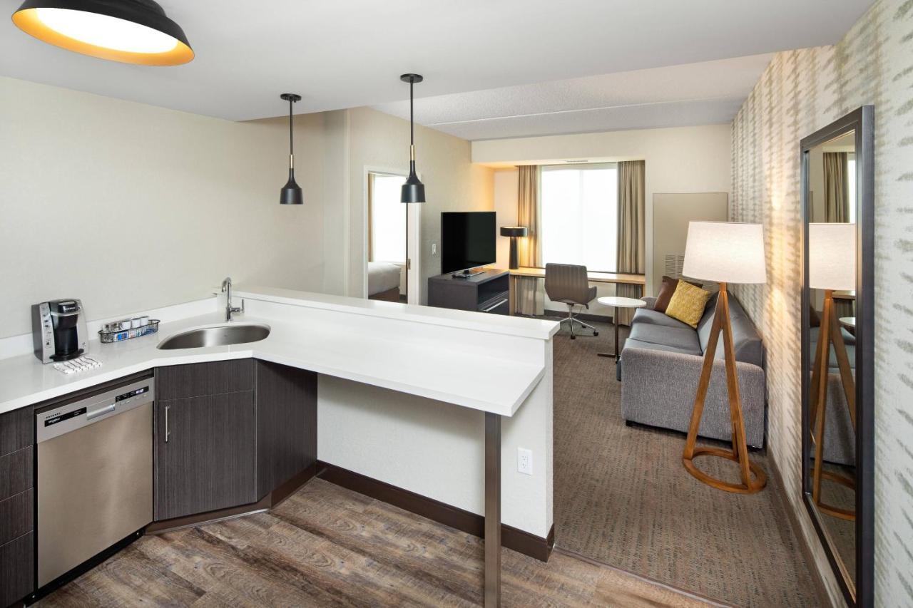 Residence Inn By Marriott Toronto Mississauga West מראה חיצוני תמונה